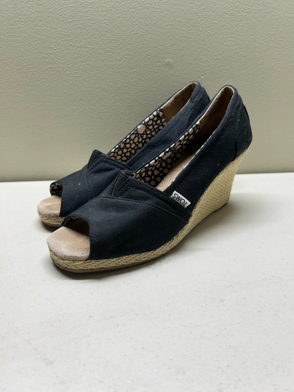 TOMS Calypso Wedge Shoes Womens 9 Black Canvas Peep Toe Espadrilles